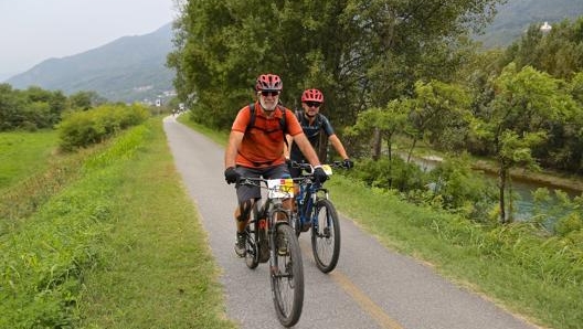 Il Sentiero Valtellina collega Colico (Lc) a Bormio (So) sulle montagne lombarde. Masperi