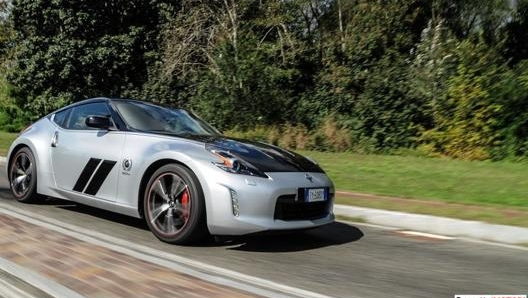 La sesta generazione del modello, Nissan 370Z, nella speciale edizione 50° anniversario