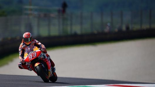 Marquez in inserimento curva al Mugello nel corso delle qualifiche del 2019