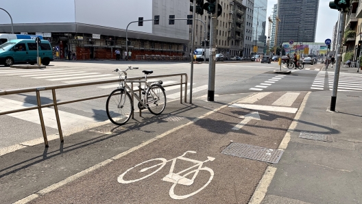 Pista ciclabile a Milano. Masperi