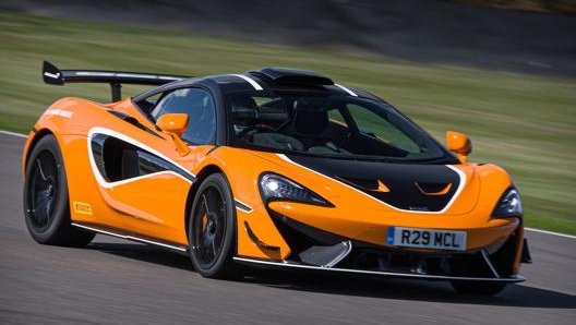 Con il pacchetto R Pack la McLaren 620R diventa ancora più cattiva