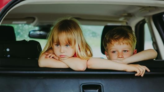 Il mal d’auto dei bambini affligge più della metà delle famiglie