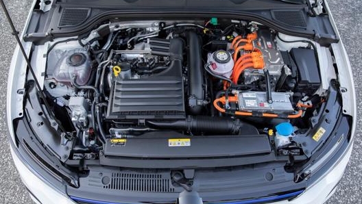 Il powertrain ibrido plug-in della nuova Volkswagen Golf 8 Gte