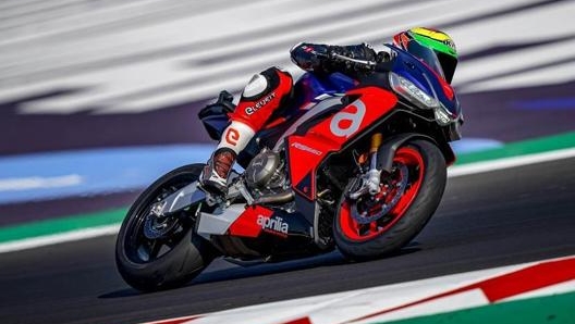 I primi metri in pista dell’Aprilia RS 660