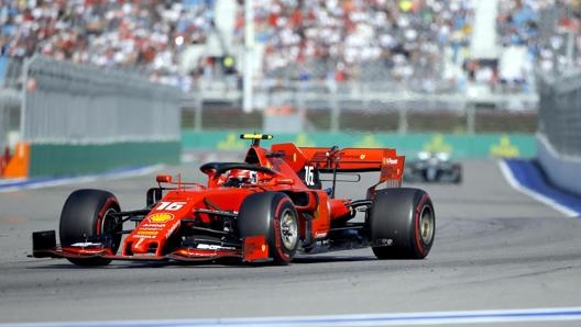 Leclerc in staccata nel 2019. Epa