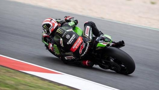 Jonathan Rea in azione sul circuito di Portimao