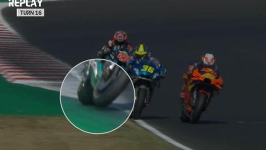 Il motivo del long lap penalty assegnato a Quartararo, largo per millimetri alla curva 16