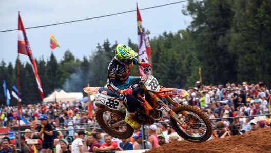 Tony Cairoli in azione sulla sua Ktm