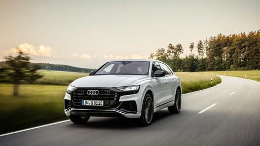 È in arrivo per l’ultimo trimestre del 2020 l’Audi Q8 Tfsi e quattro, la versione Phev del Suv.