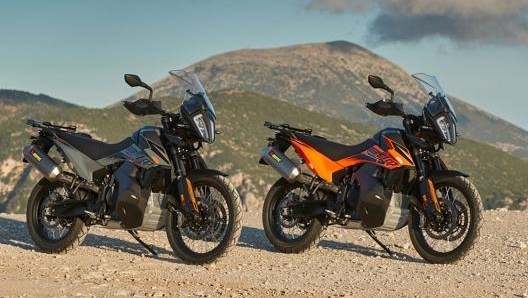 La Ktm 890 Adventure nelle colorazioni disponibili