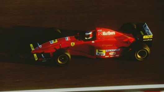 Schumacher sulla Ferrari nel 1995 all’Estoril: fu il primo test del tedesco sulla rossa. Getty