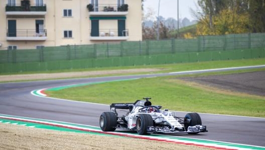 Tsunoda nel test di Imola. Josh Kruse/Scuderia AlphaTauri