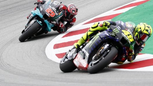 Rossi e Quartararo in azione. Lapresse