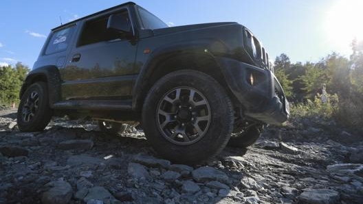 La nuova Suzuki Jimny, il fuoristrada più compatto sul mercato