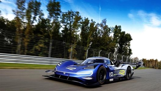 Volkswagen ID.R detiene il record tra le auto elettriche sulla cronoscalata di Goodwood