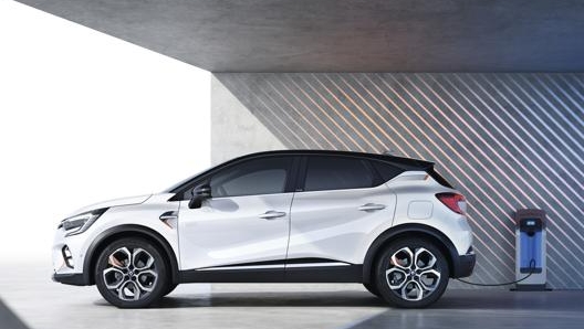 In promozione  la Renault Captur  Intens Plug-in Hybrid E-Tech 160