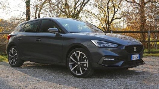 Il look della Seat Leon e-Hybrid è in comune con le versioni con motorizzazioni tradizionali