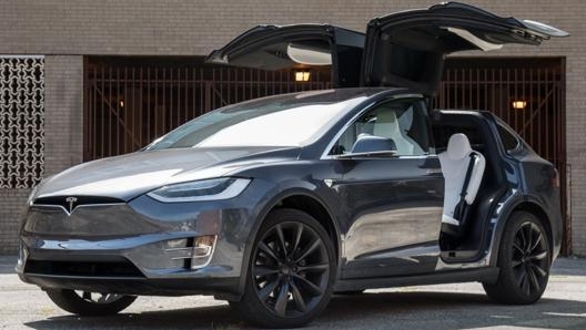 La nuova Tesla Model X attesa con una maggiore autonomia