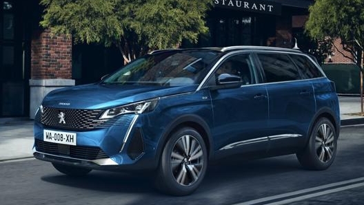 Peugeot 5008, il monovolume diventa Suv