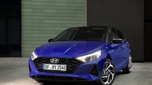 Hyundai i20 misura 4 metri in lunghezza e 1,77 in larghezza