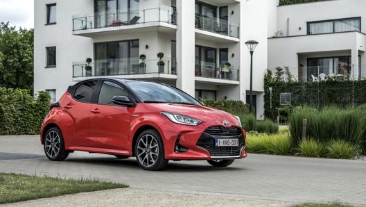 Nuova Toyota Yaris misura 3,94 metri in lunghezza e 1,74 in larghezza