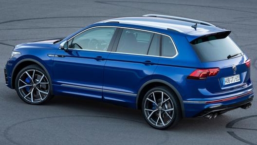 Volkswagen Tiguan R si colloca ai vertici della gamma del Suv medio tedesco