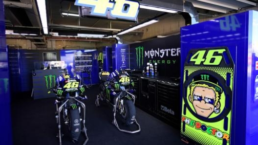 Il box di Rossi rimasto vuoto ad Aragon. Getty