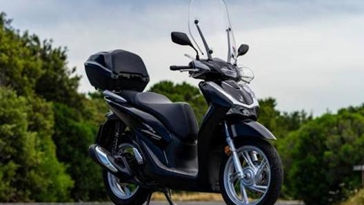 Honda SH 300 si conferma lo scooter più venduto in Italia