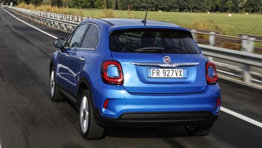 Il posteriore della Fiat 500X 2021