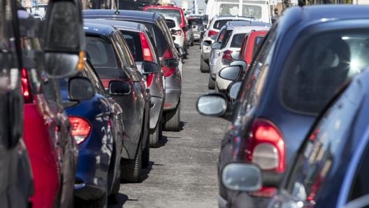 Roma e seconda solo a Bogotà nel numero di ore perse nel traffico. Ansa