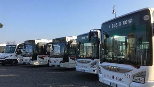 Secondo Moovit i tempi di attesa per i bus romani sono scesi del 20%: tempo medio 16 minuti