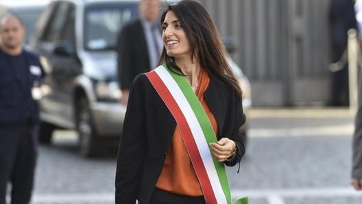 Virginia Raggi soddisfatta della diminuzioni dei tempi di attesa dei bus