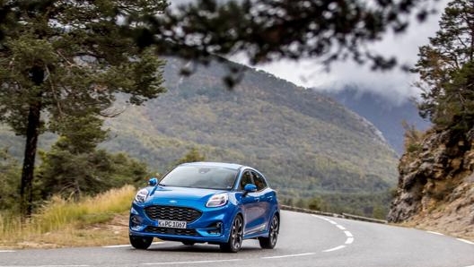 Il motore EcoBoost dispone della disattivazione parziale di uno dei tre cilindri