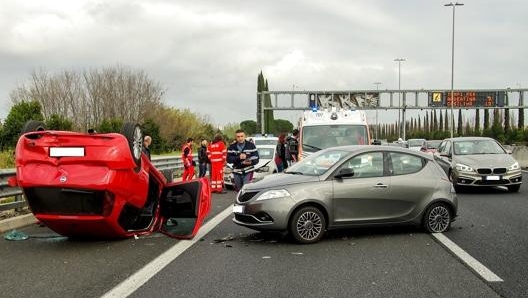 I soccorsi sulla scena di un incidente