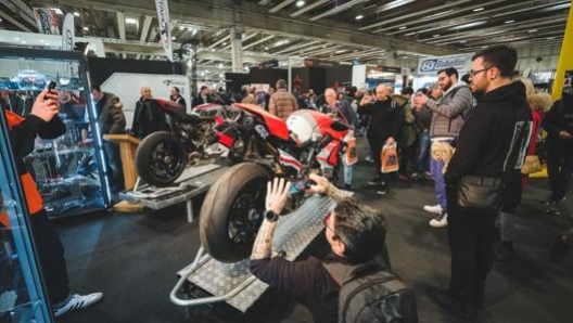 Un pubblico di appassionati al Motor Bike Expo