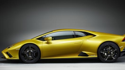 La Huracán Evo Rwd ha un prezzo di 159.443 euro tasse escluse