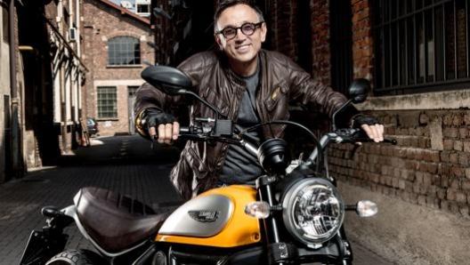 Bruno Barbieri, 57 anni con la sua Ducati Scrambler