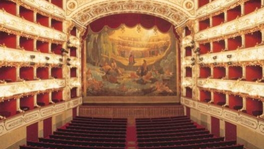 L'interno del Teatro Valli a Reggio Emilia