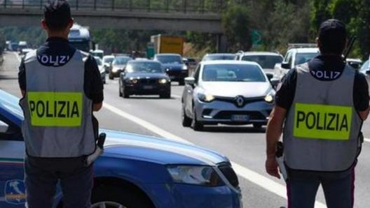 I limiti imposti dal C.d.S. alle auto con targa estera non si applica a quelle in leasing o noleggio, ma solo a determinate condizioni