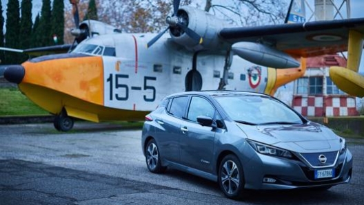 Una delle tappe della eco race è stata sul lago di Bracciano al museo dell’Aeronautica militare di Vigna di Valle