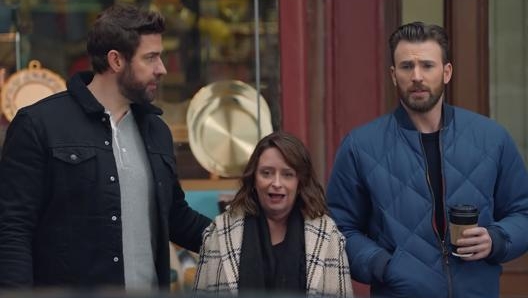 John Krasinski, Rachel Dratch e Chris Evans nello spot Hyundai