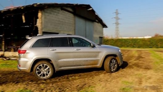 La Jeep Grand Cherokee è a proprio agio anche fuoristrada. Masperi