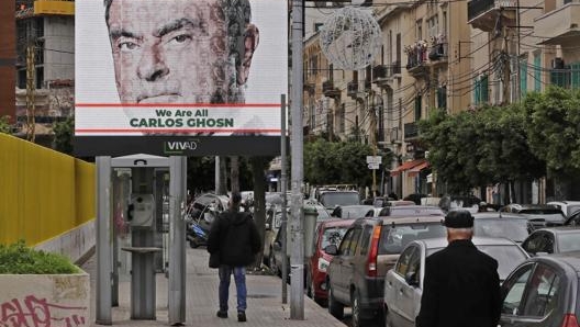 Un cartellone di supporto a Ghosn in strada a Beirut nel dicembre 2018. Afp