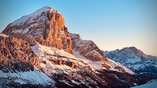 Colazioni all’alba in rifugio a Cortina. Col Gallina