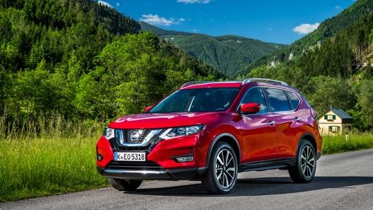 Il crossover X-Trail, Rogue negli Stati Uniti, è tra i modelli interessati dallo stop