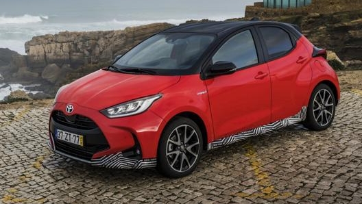 La nuova Toyota Yaris sulla costa portoghese a Cascais