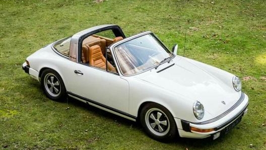 Una Porsche 911 Targa simile a quella sottratta da Vlada al tennista Ivko Plećević. Pinterest, David Verheyden