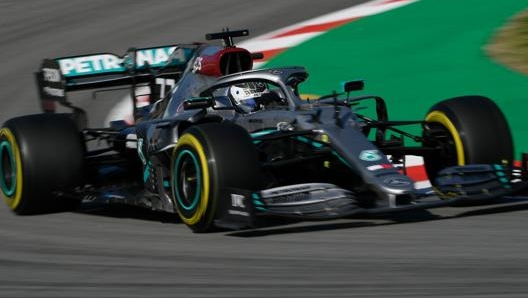 Valtteri Bottas in azione su Mercedes. Afp