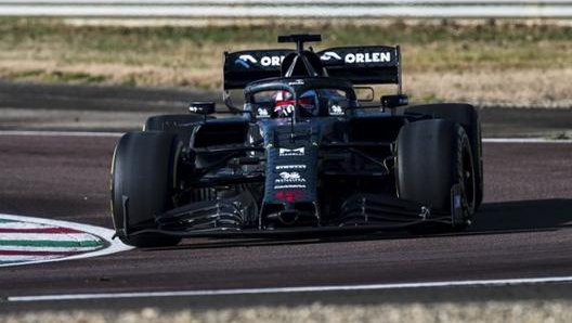 Kimi Raikkonen in azione a Fiorano sull'Alfa Romeo C39 per il 2020