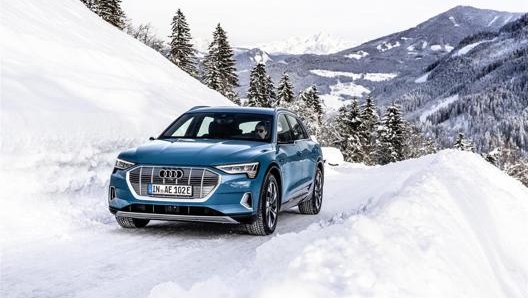 L’Audi e-tron 55 quattro sulla neve